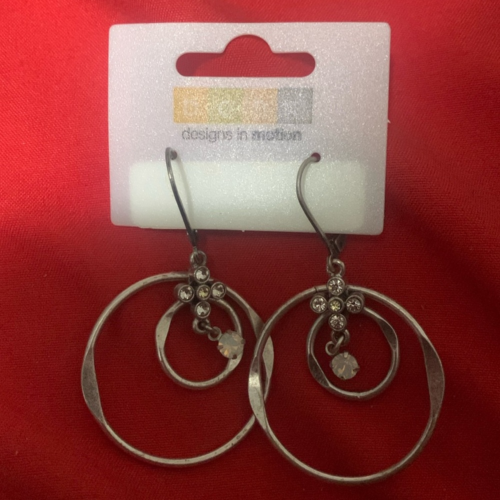 NWT silver hoop earrings ✨3 for $13✨